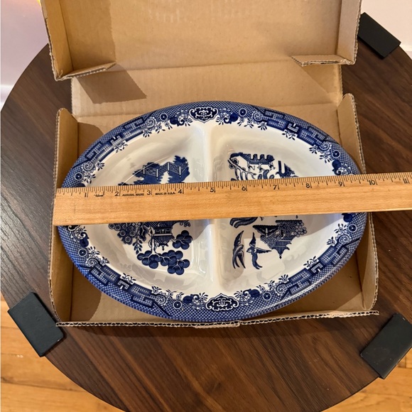 Churchill Of England Serving Dish
